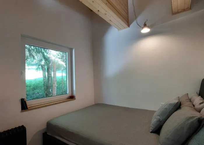 Semesterbostad At The